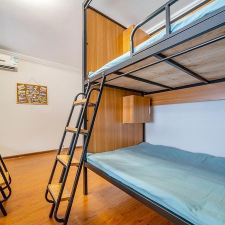 Fish House Youth Hostel Гуейлин Екстериор снимка
